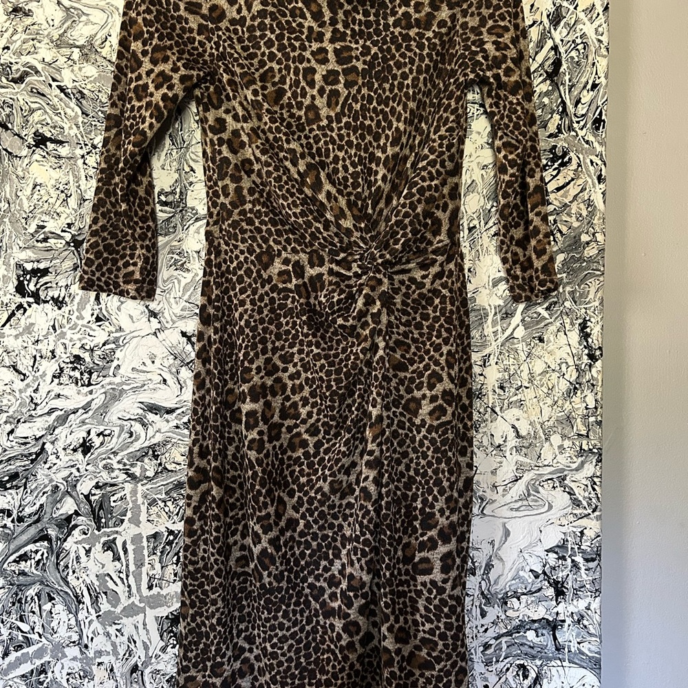 Leopard dress like new size 6